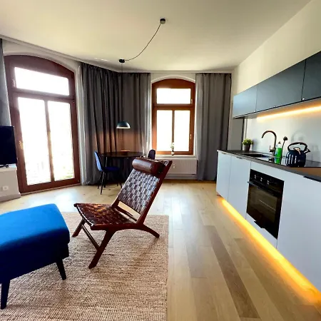 Chic And Calm With Balcony In Gorgeous Kassberg Chemnitz