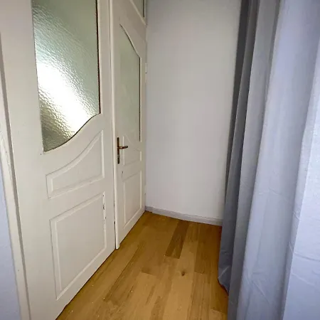 Апартаменты Chic And Calm With Balcony In Gorgeous Kassberg Хемниц